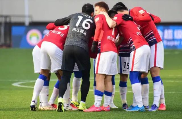 开云app-足协临时增设转会窗 解决重庆球员再就业问题