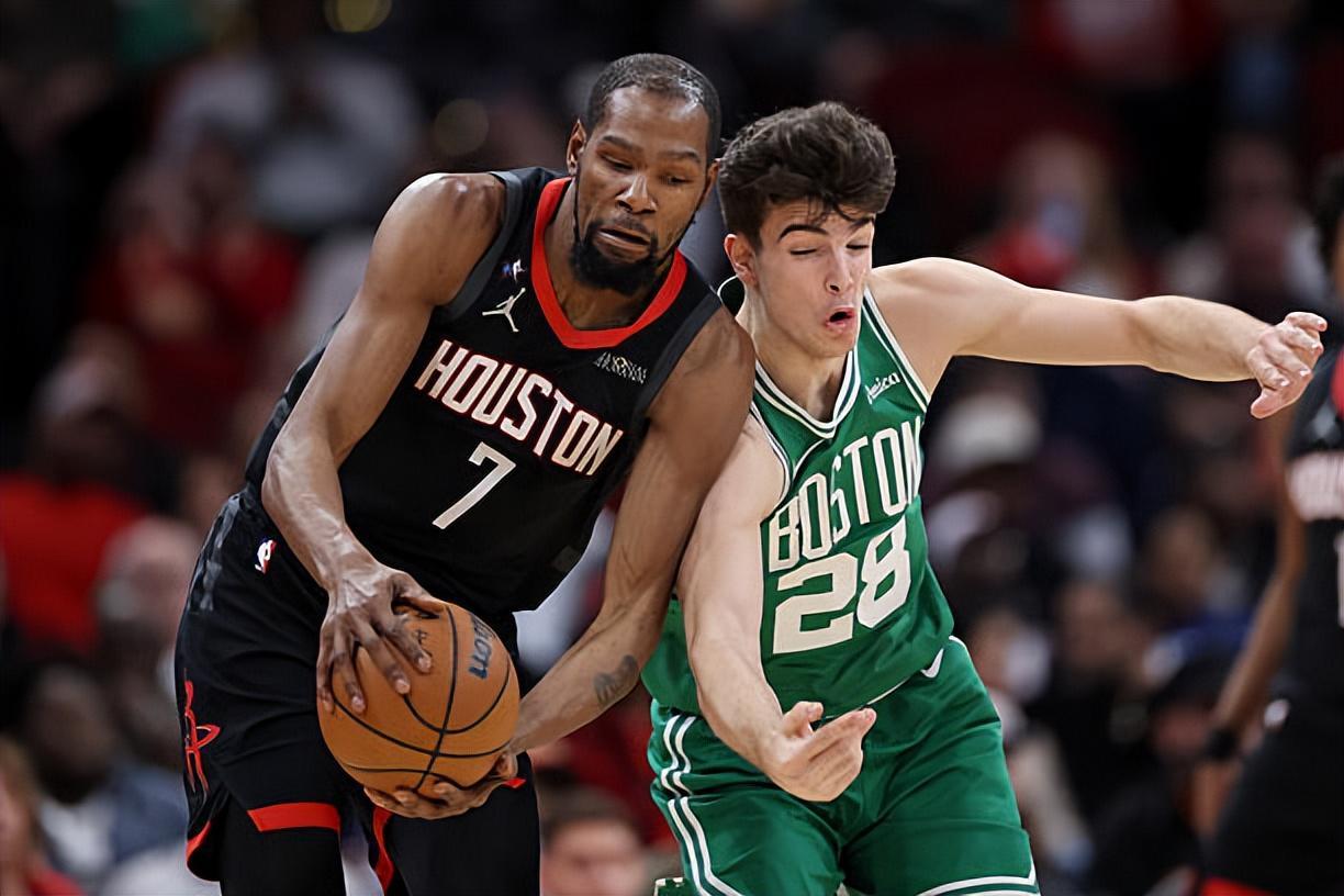 开云体育入口-火箭全队的进攻都一片混乱，连杜兰特的手感都出现了明显的下滑？