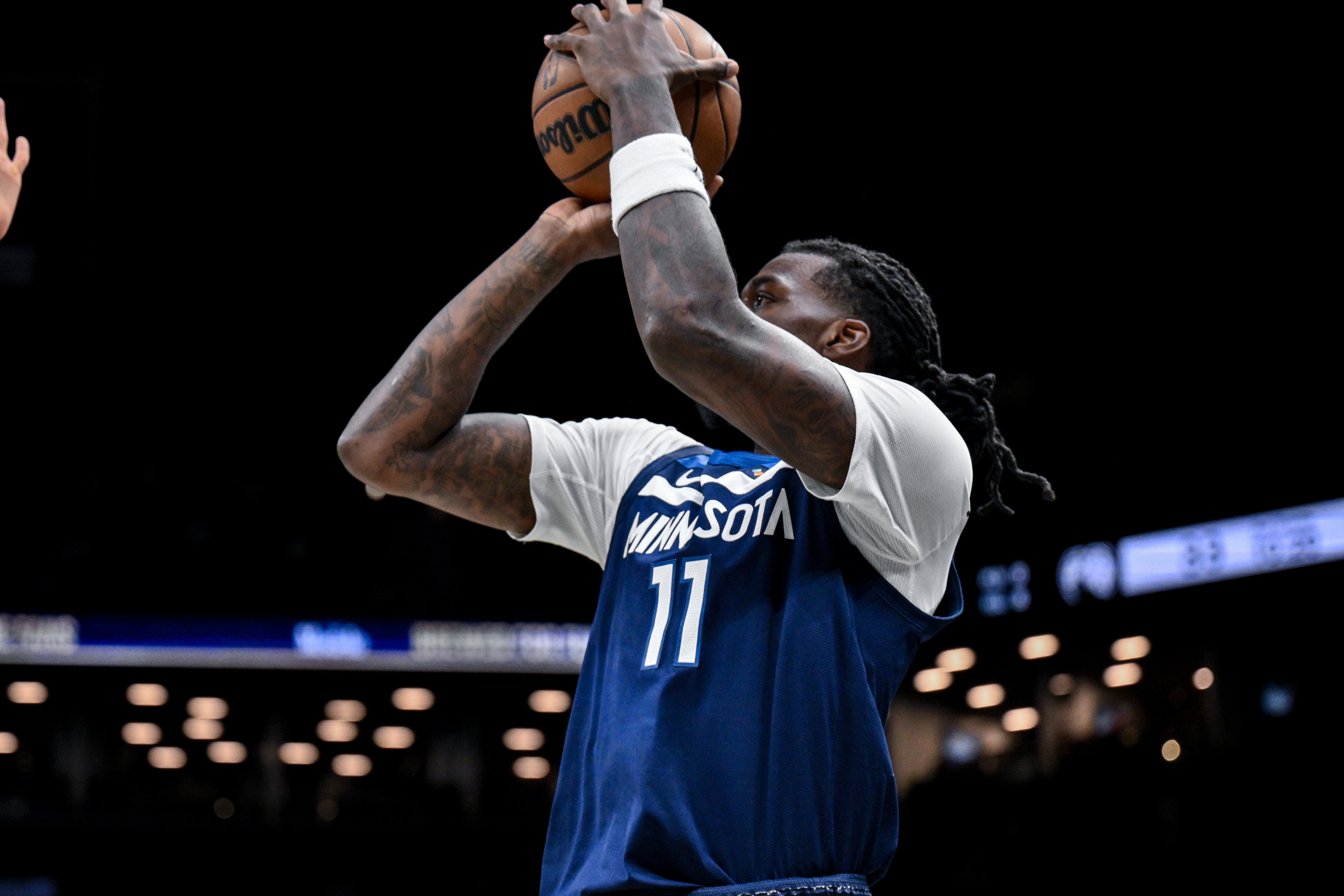 开云官网-能里能外！里德上半场8中4&amp;三分4中2 砍下10分4板2断&amp;正负值+16